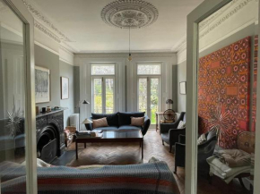 Large five bed Victorian family house with large garden